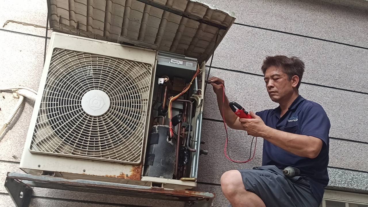 維修案例 - 空調現場維修作業